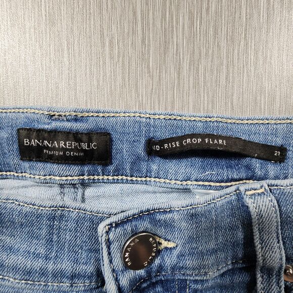 Banana Republic Mid Rise Crop Flare Jeans Women’s Size 29 - Picture 3 of 8